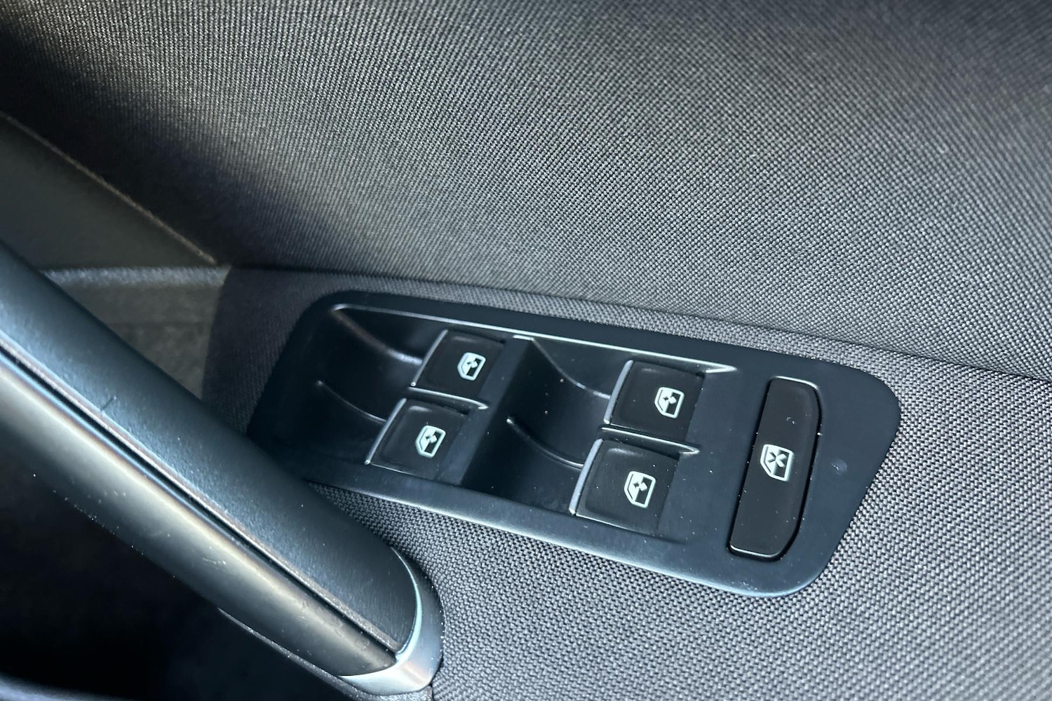 Used Volkswagen Golf 2016 for sale - 76411501: Photo 24