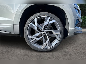 Used Skoda Karoq 2024 for sale - 79294534: Photo