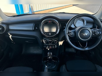 Used MINI Hatch 2018 for sale - 76339407: Photo