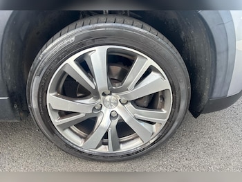 Used Peugeot 2008 2019 for sale - 75944120: Photo