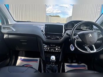 Used Peugeot 2008 2019 for sale - 75944120: Photo