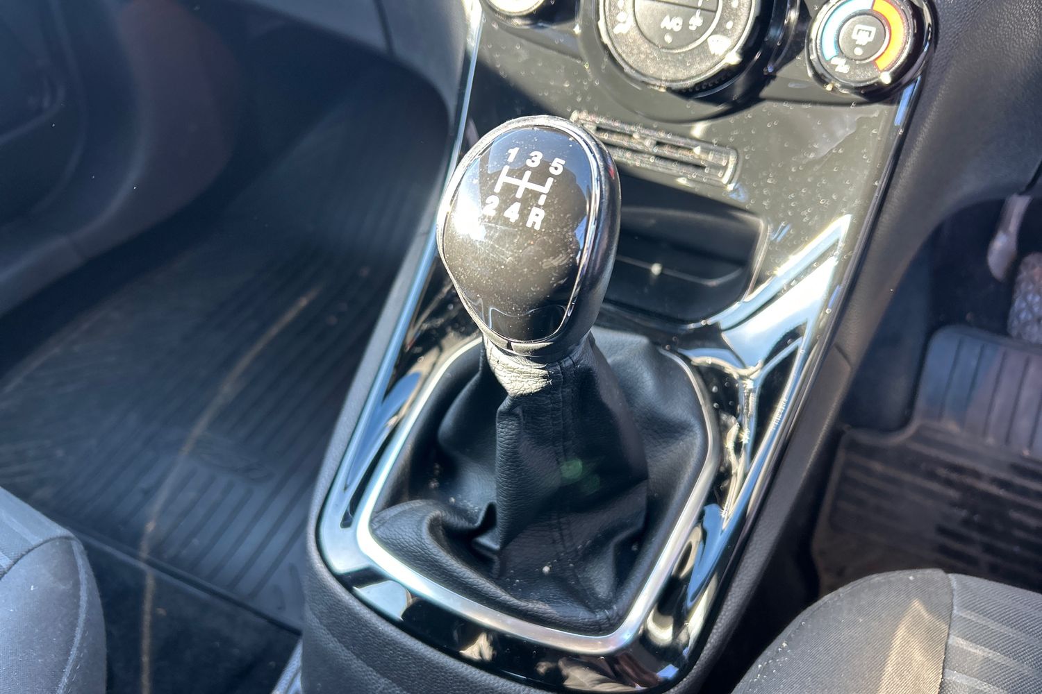 Used Ford Fiesta 2017 for sale - 78124964: Photo 14