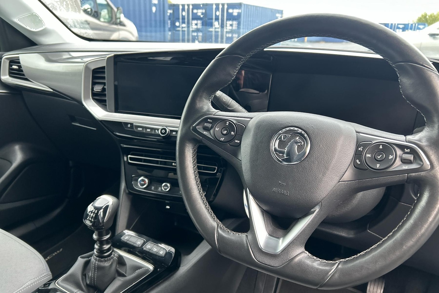 Used Vauxhall Mokka 2022 for sale - 76155940: Photo 2