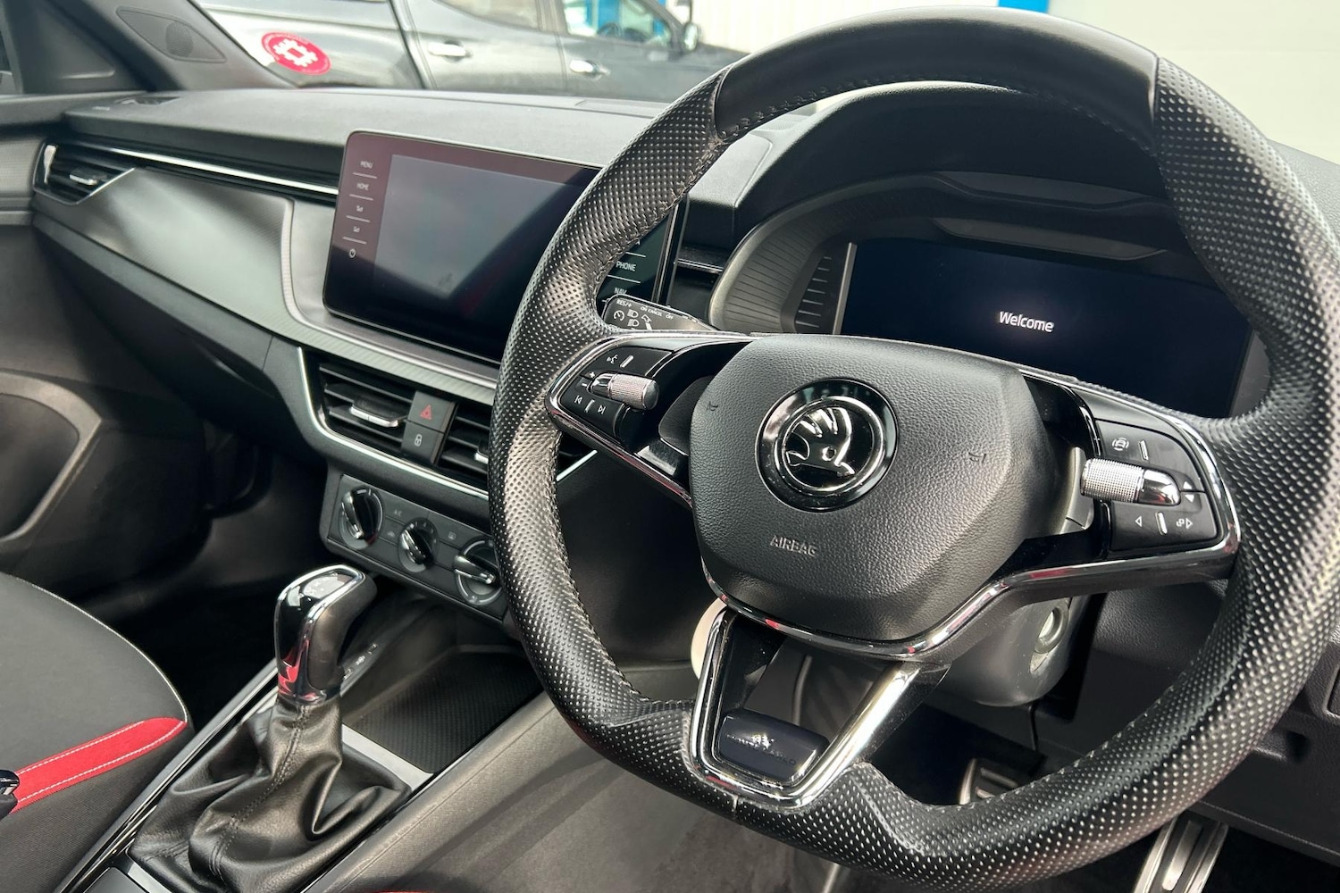 Used Skoda Kamiq 2022 for sale - 76219550: Photo 2