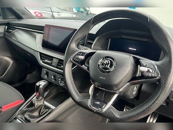 Used Skoda Kamiq 2022 for sale - 76219550: Photo 2