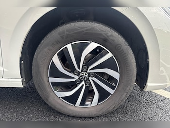 Used Volkswagen Polo 2024 for sale - 77069742: Photo