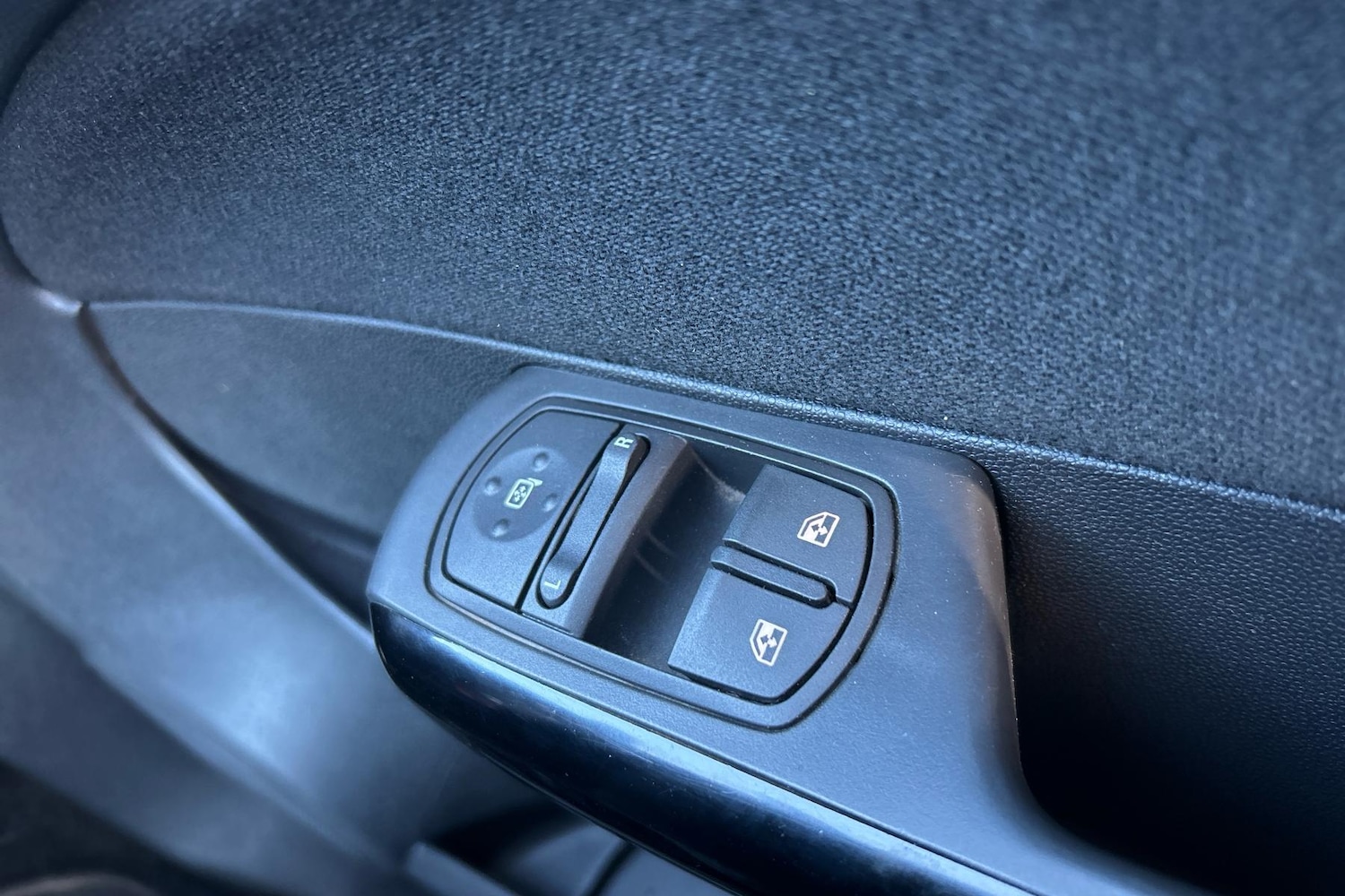 Used Vauxhall Corsa 2014 for sale - 76077037: Photo 23