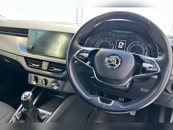 Used Skoda Kamiq 2022 for sale - 76576372: Photo