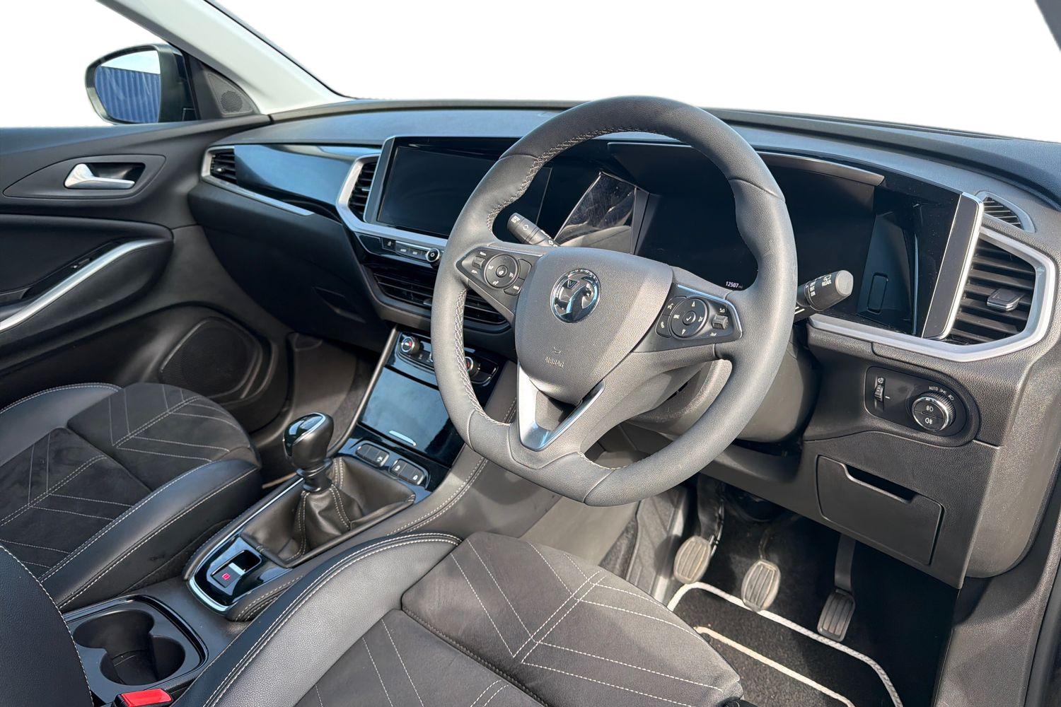 Used Vauxhall Grandland 2024 for sale - 77961331: Photo 2