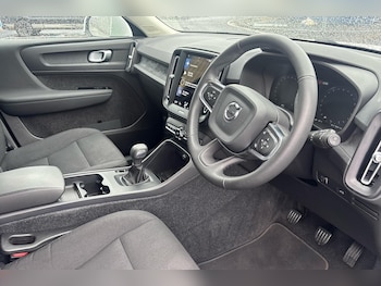 Used Volvo XC40 2022 for sale - 75759625: Photo