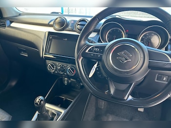 Used Suzuki Swift 2019 for sale - 76932068: Photo