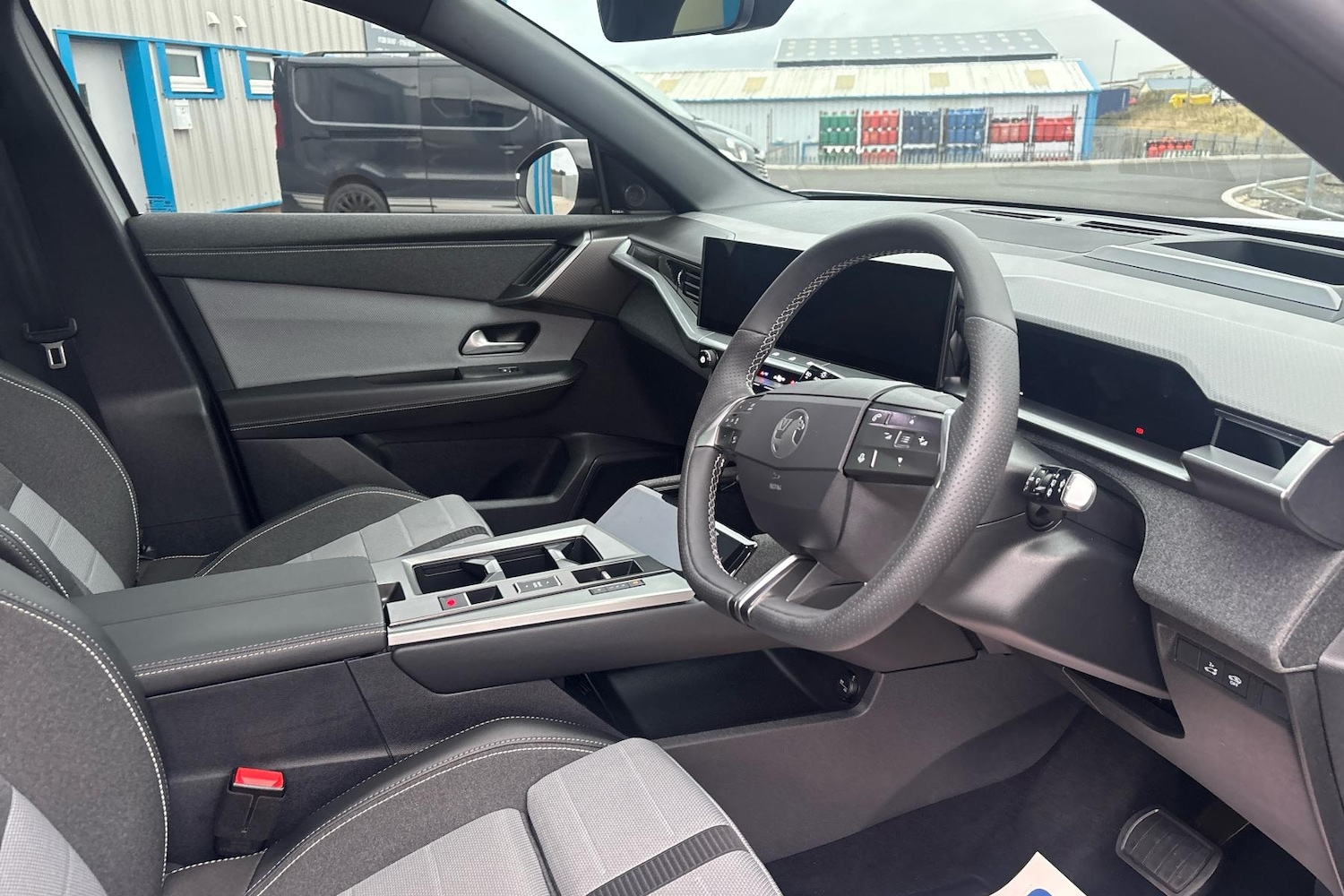 Used Vauxhall Grandland 2025 for sale - 76694077: Photo 2