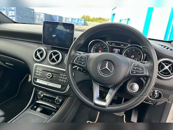 Used Mercedes-Benz A-Class 2017 for sale - 76087681: Photo 2