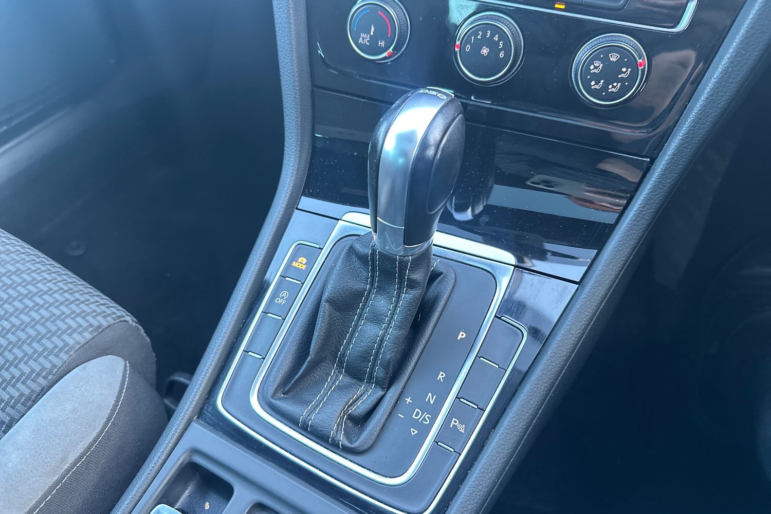 Used Volkswagen Golf 2019 for sale - 77051499: Photo 14