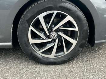 Used Volkswagen Golf 2019 for sale - 74896602: Photo
