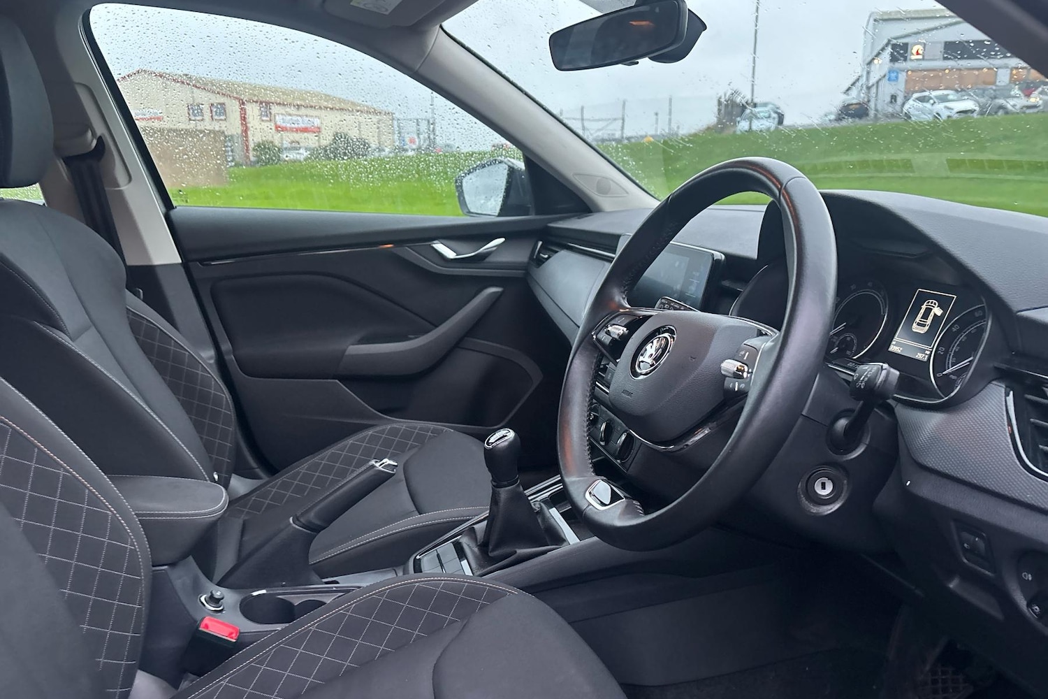 Used Skoda Kamiq 2022 for sale - 77744085: Photo 2