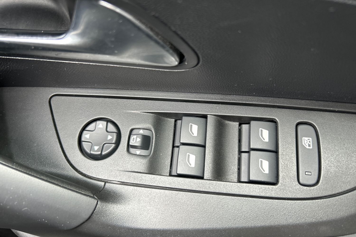 Used Peugeot 2008 2021 for sale - 78024915: Photo 20