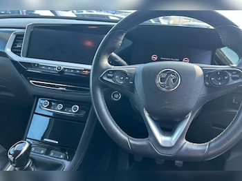 Used Vauxhall Grandland 2023 for sale - 76329001: Photo 2