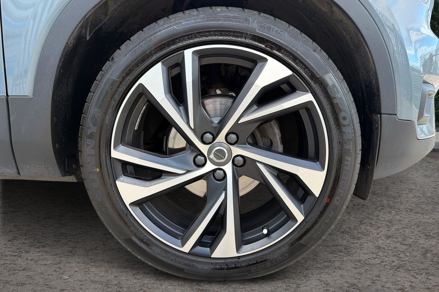 Used Volvo XC40 2021 for sale - 78187675: Photo 3