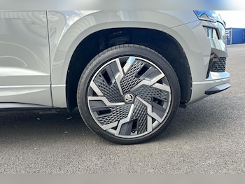 Used Skoda Karoq 2023 for sale - 76004062: Photo 3