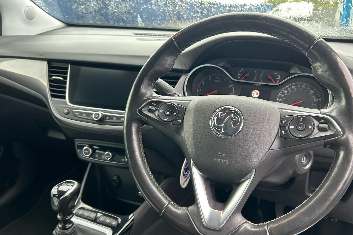 Used Vauxhall Crossland 2021 for sale - 76141406: Photo 2