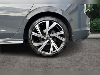 Used Volkswagen Golf 2021 for sale - 78012534: Photo