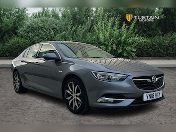 Vauxhall - Insignia