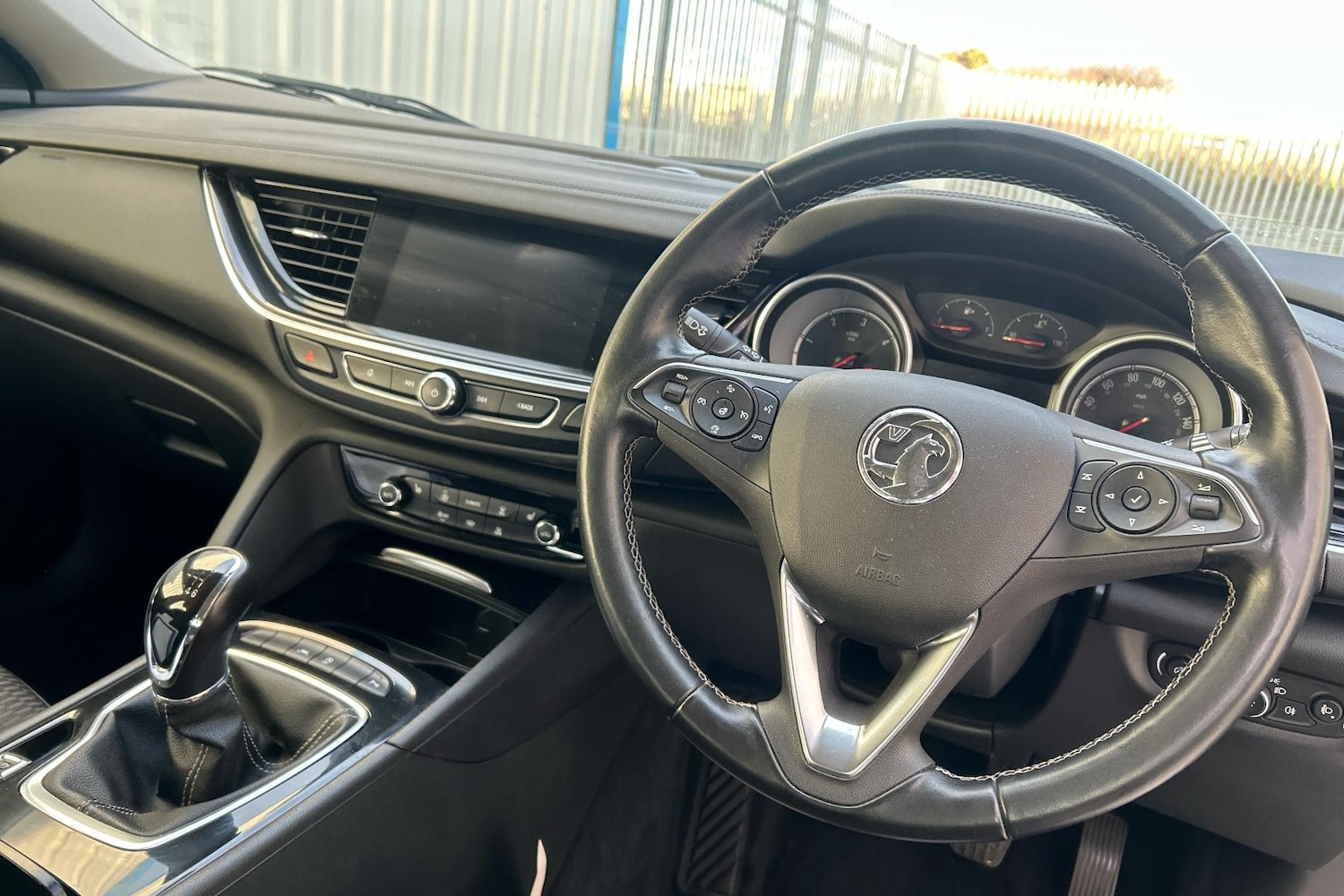 Used Vauxhall Insignia for sale - 76774489: Photo 2