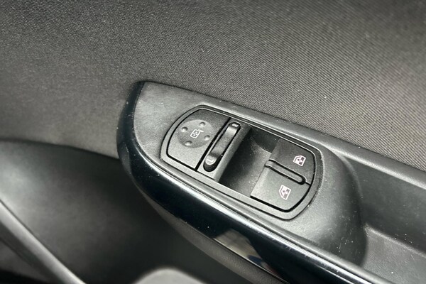 Used Vauxhall Corsa 2018 for sale - 76169864: Photo 24