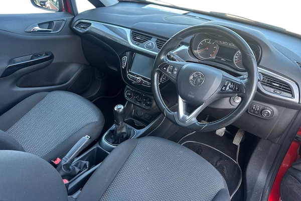 Used Vauxhall Corsa 2017 for sale - 76274336: Photo 2