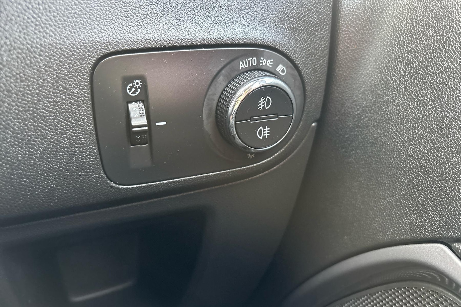 Used Vauxhall Crossland 2024 for sale - 76705369: Photo 21