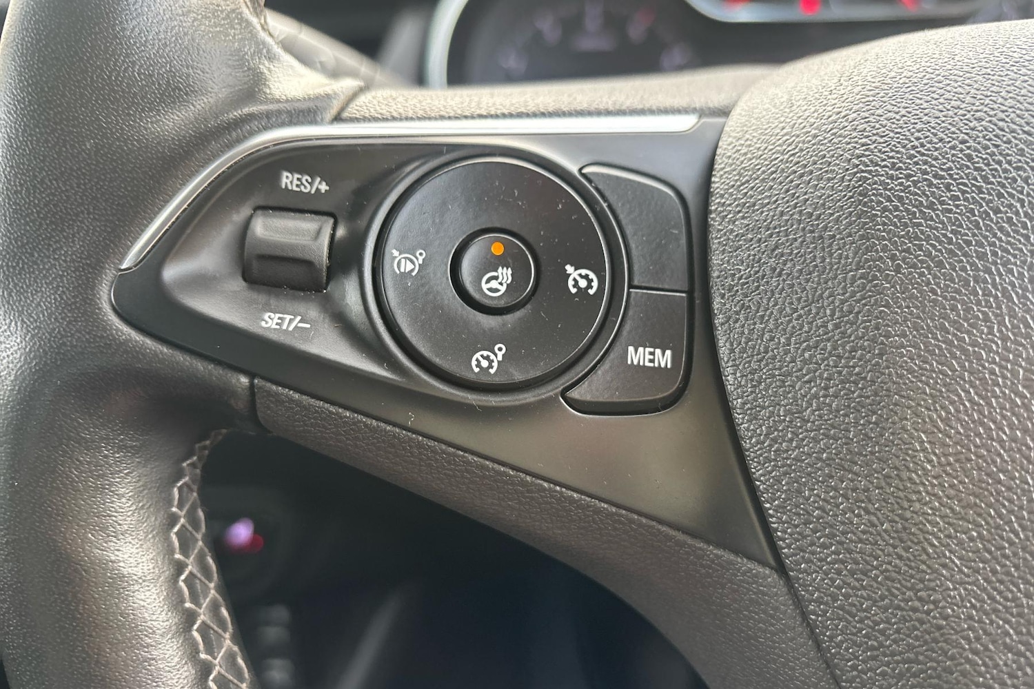 Used Vauxhall Crossland 2024 for sale - 76705369: Photo 25