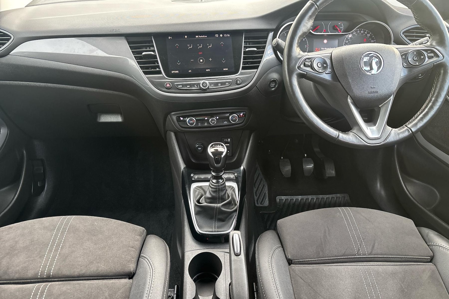 Used Vauxhall Crossland 2024 for sale - 76705369: Photo 4