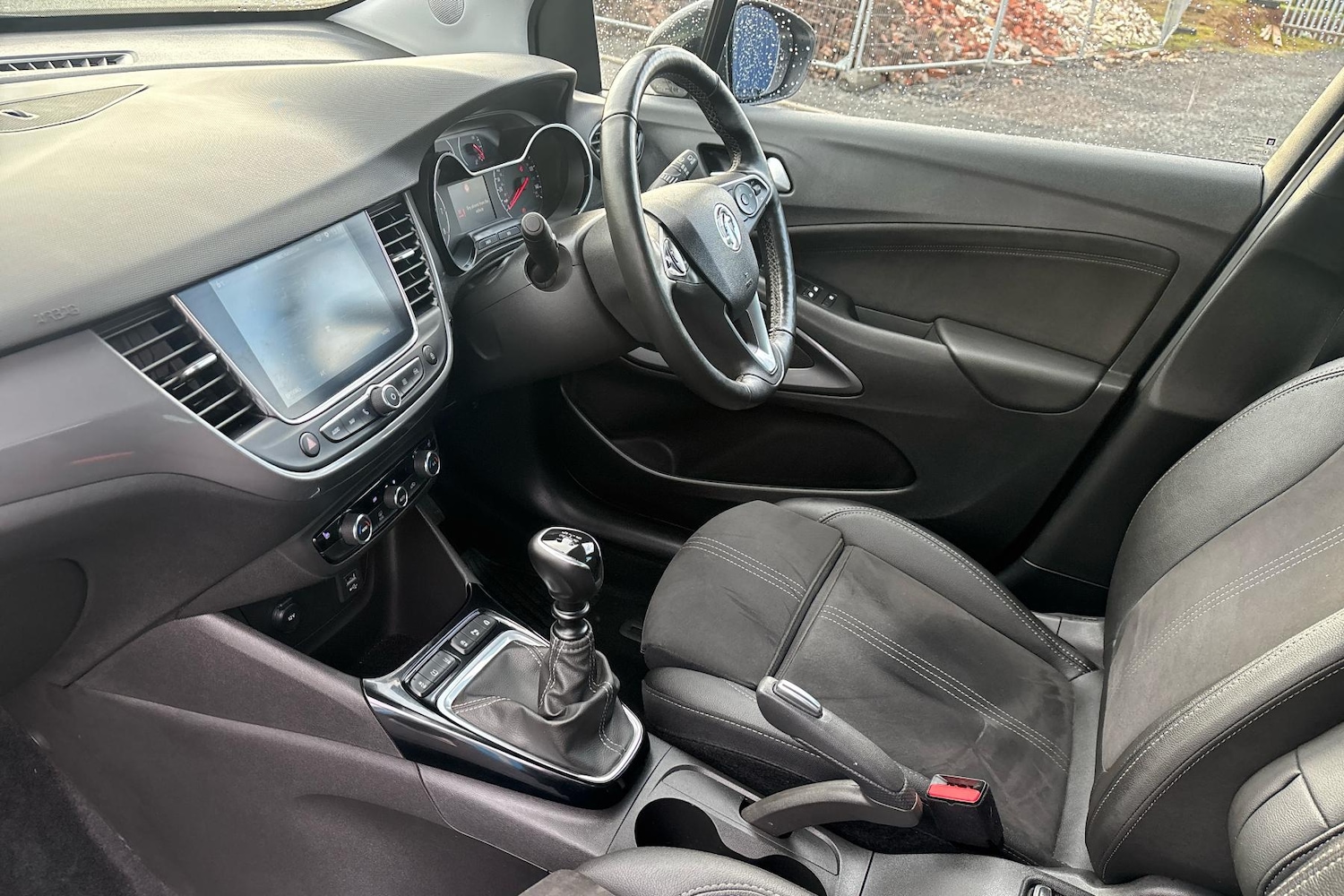 Used Vauxhall Crossland 2024 for sale - 76705369: Photo 5