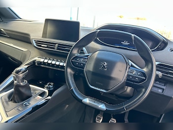 Used Peugeot 3008 2018 for sale - 76553355: Photo