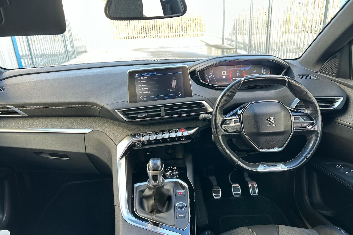 Used Peugeot 3008 2018 for sale - 76553355: Photo 4