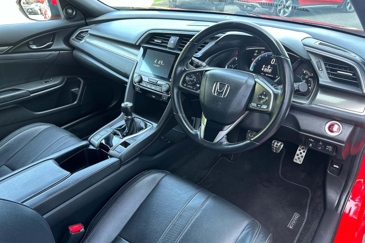 Used Honda Civic 2018 for sale - 77123833: Photo 2