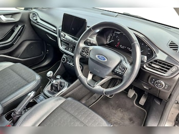 Used Ford Fiesta 2018 for sale - 79499385: Photo