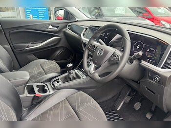 Used Vauxhall Grandland 2024 for sale - 76287725: Photo 2