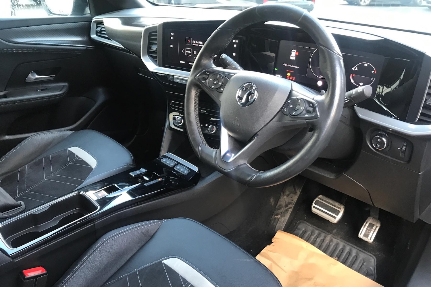 Used Vauxhall Mokka 2023 for sale - 77675207: Photo 2