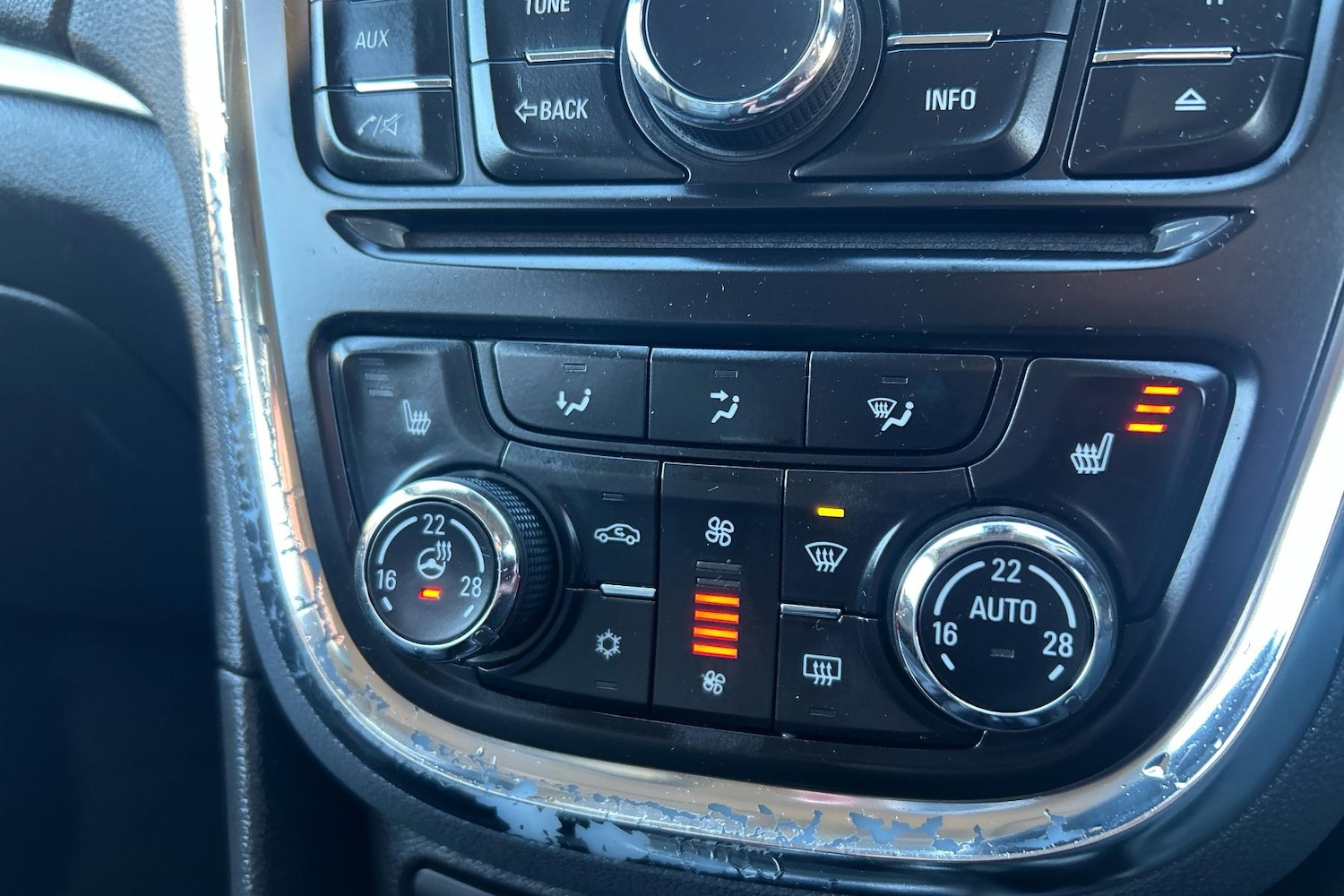 Used Vauxhall Mokka 2014 for sale - 77147673: Photo 19