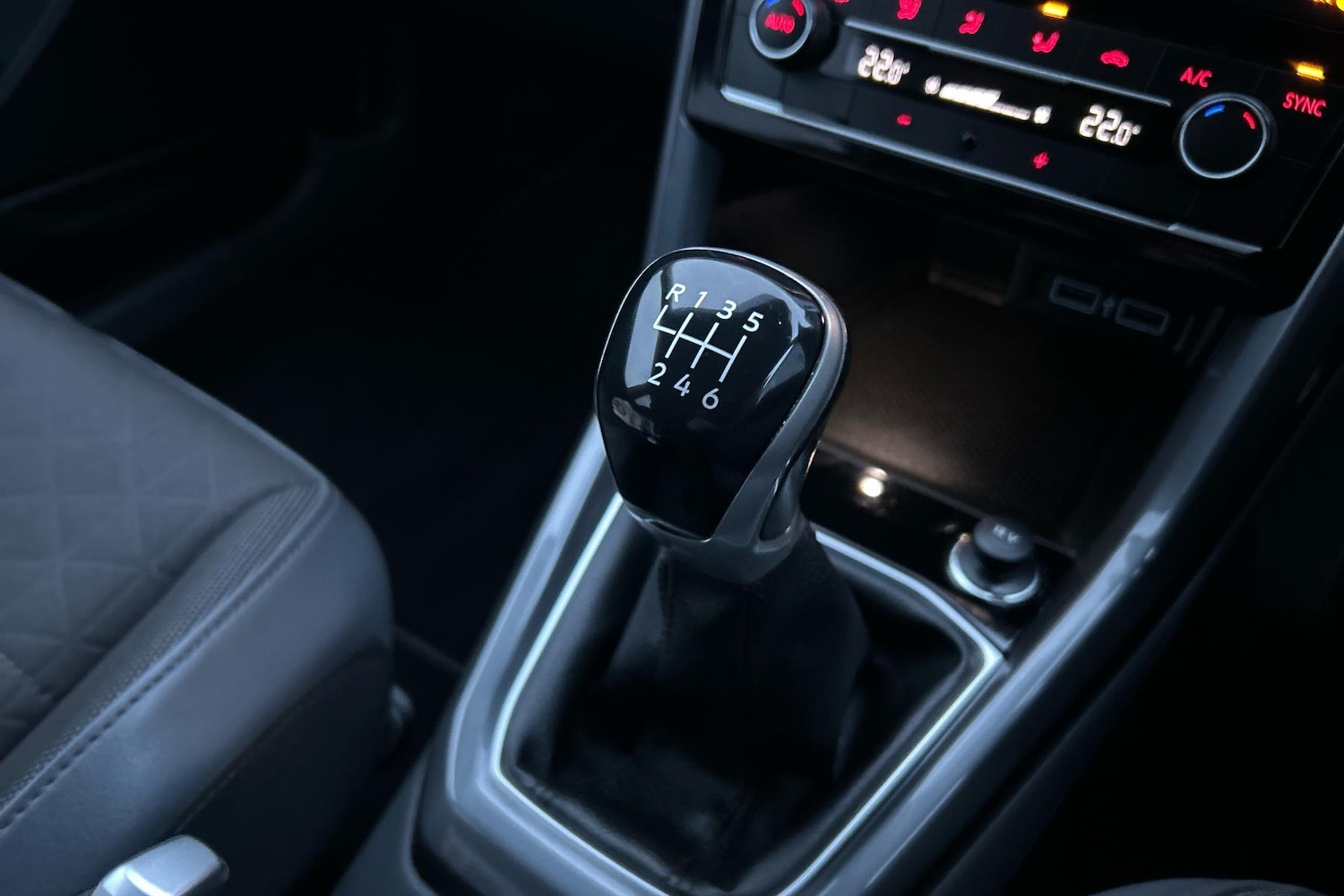 Used Volkswagen T-Cross 2020 for sale - 77219899: Photo 14