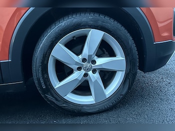 Used Volkswagen T-Cross 2020 for sale - 77219899: Photo