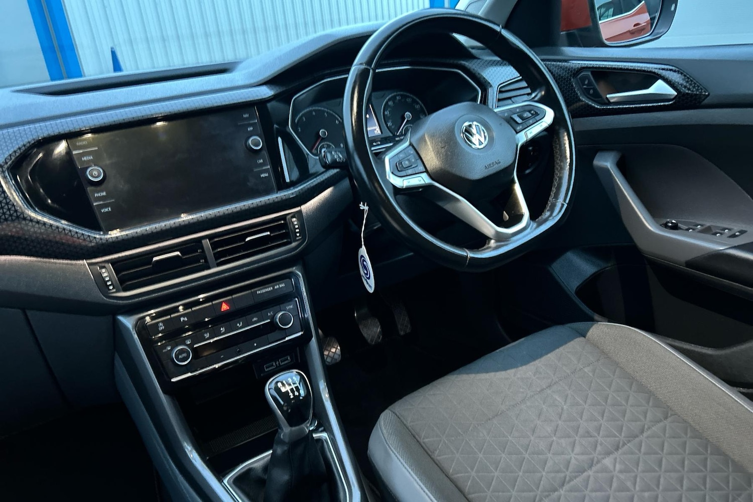 Used Volkswagen T-Cross 2020 for sale - 77219899: Photo 5