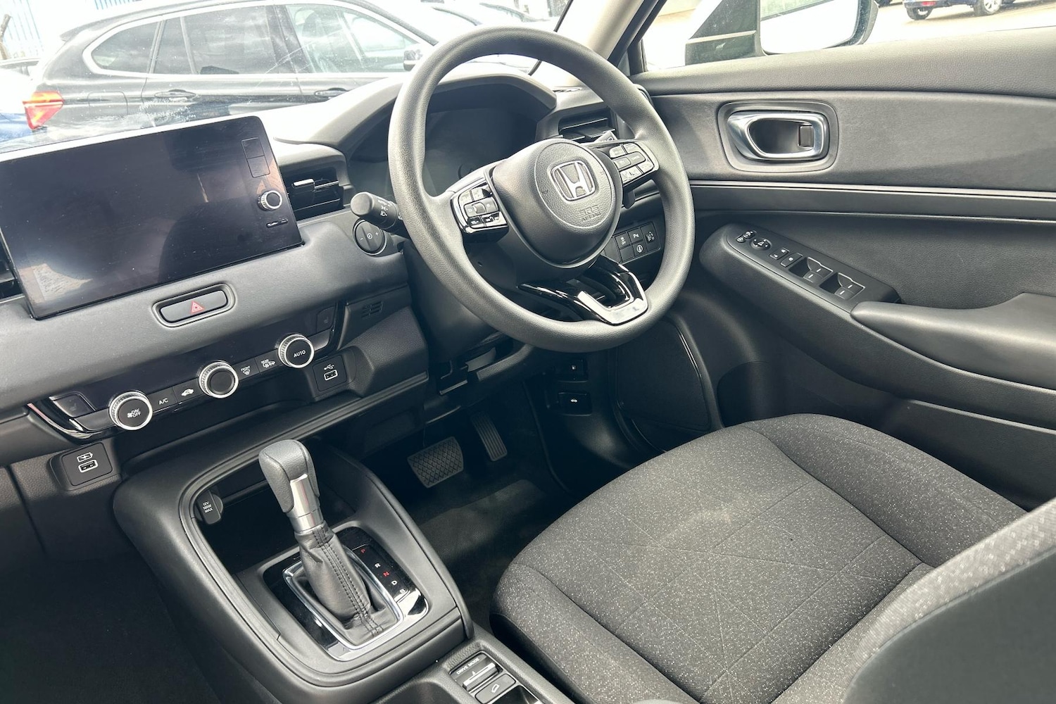 Used Honda HR-V 2023 for sale - 76916285: Photo 5