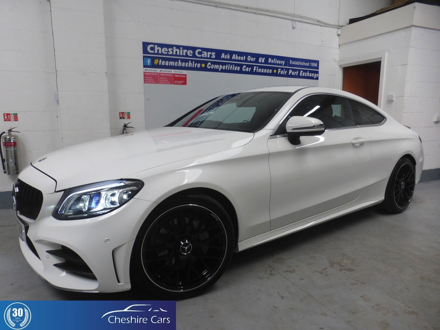 Used Mercedes-Benz C Class 2019 for sale - 77008944: Photo 1