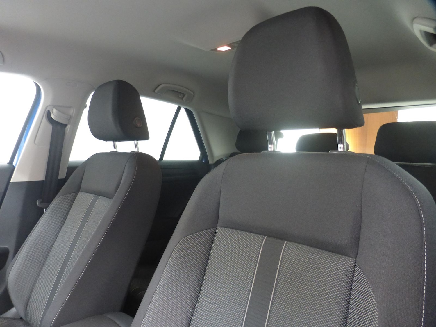 Used Volkswagen T-Roc 2023 for sale - 77008946: Photo 23