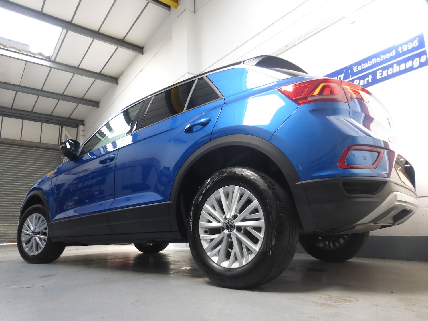 Used Volkswagen T-Roc 2023 for sale - 77008946: Photo 31