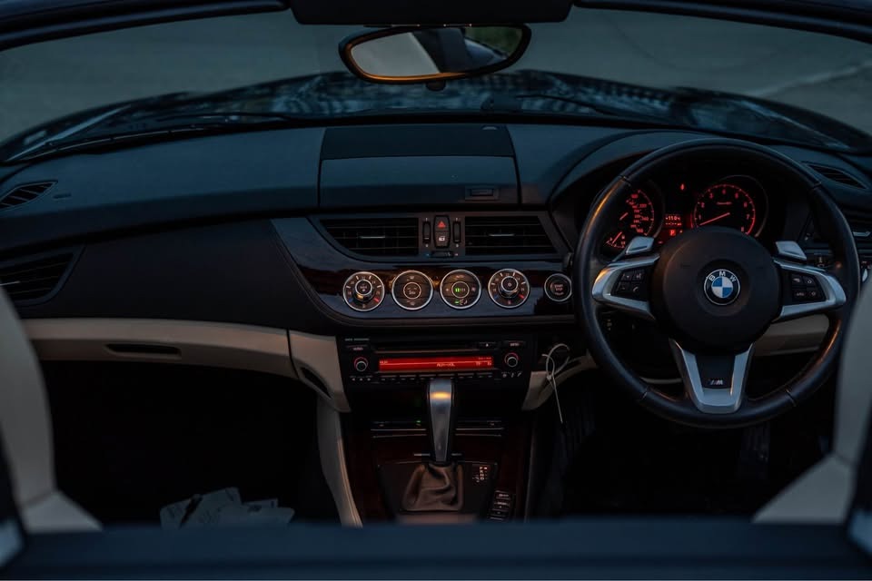 Used BMW Z4 2010 for sale - 76879297: Photo 11