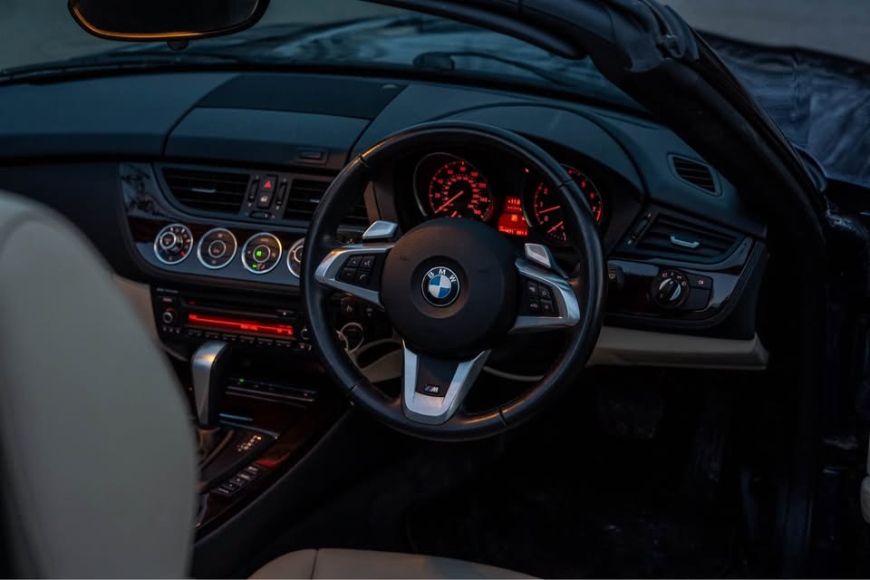 Used BMW Z4 2010 for sale - 76879297: Photo 9